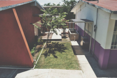 Bebedero y tanque de tratamiento de aguas jabonosas